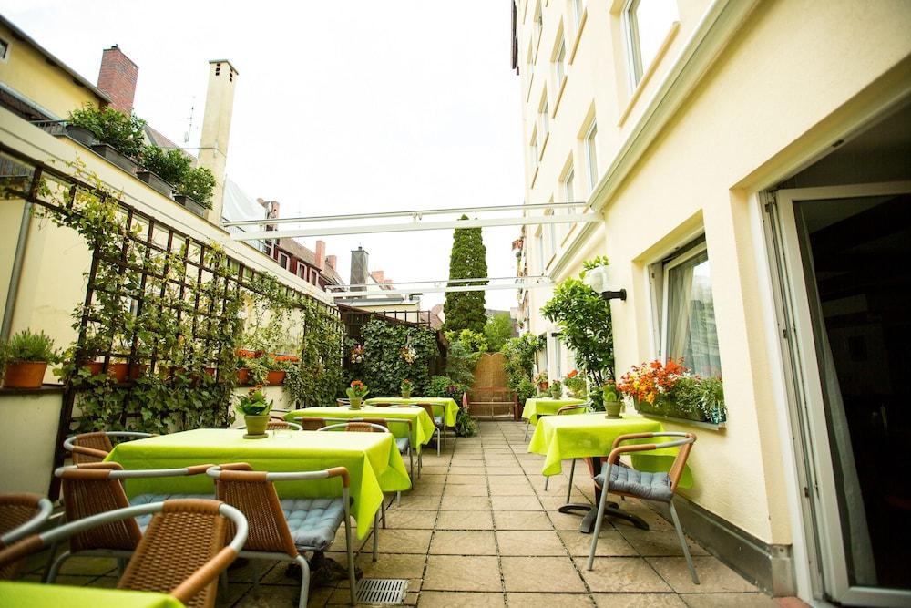 Burghotel Hotel